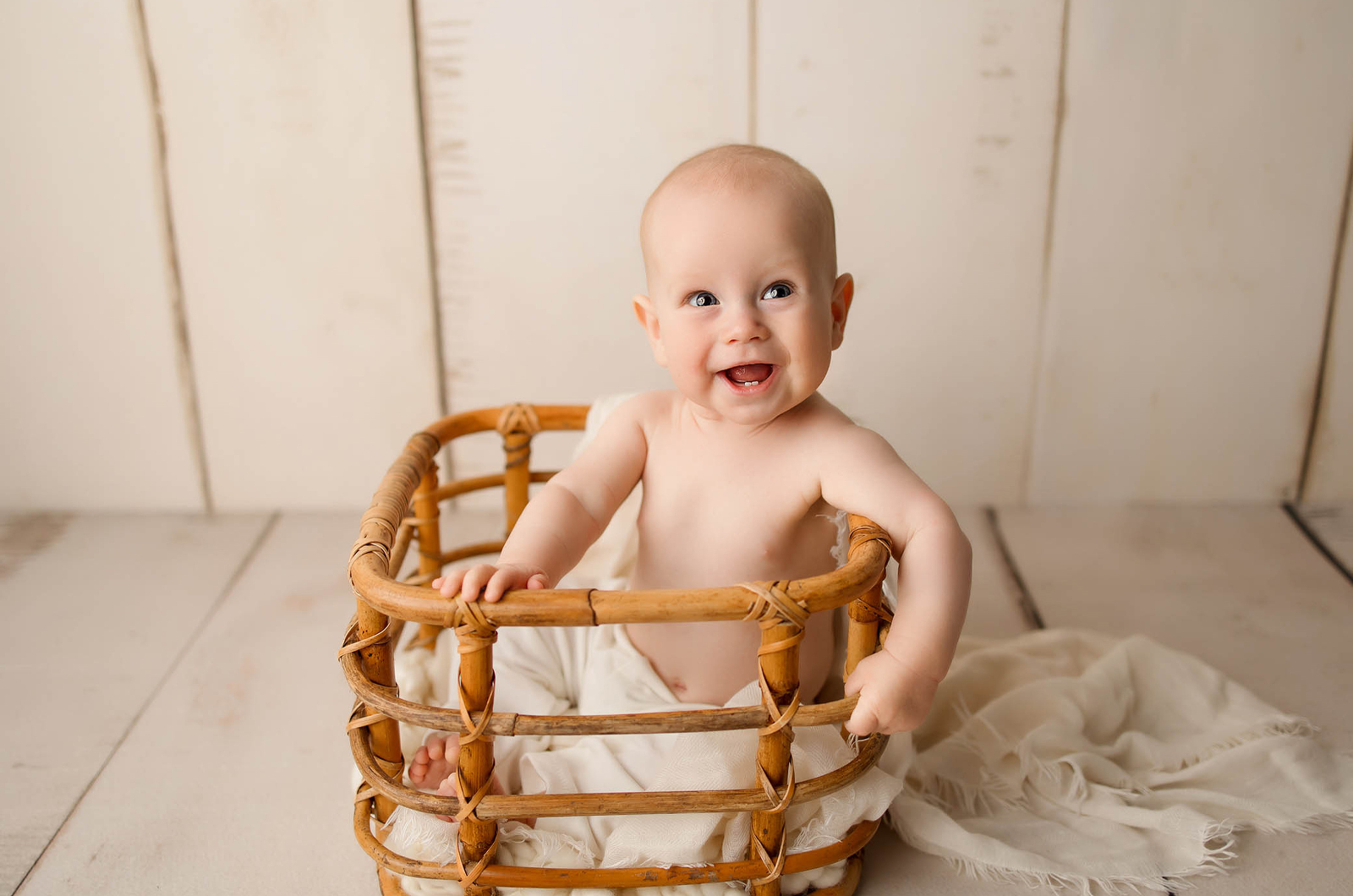 baby milestone portrait session