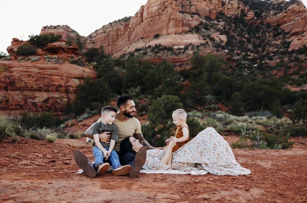 outdoor family photoshoot scottsdale